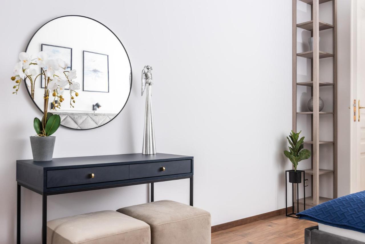 Premium Splendid Old Town Suites - By Upstairs Krakow Ngoại thất bức ảnh